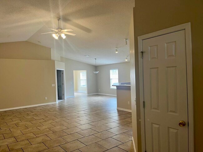 Foto del edificio - 6278 Heronwalk Dr