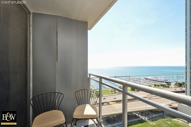 Building Photo - 450 E Waterside Dr
