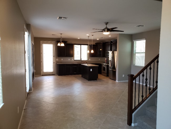 Building Photo - 1671 W Flamingo Dr