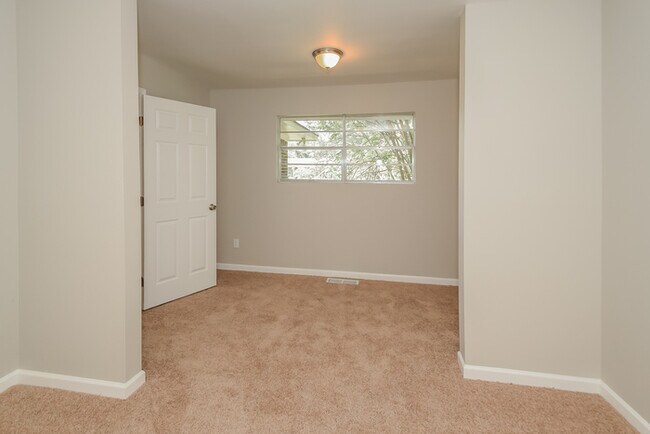 Foto del edificio - 716 Sunny Lane Drive, Center Point, AL