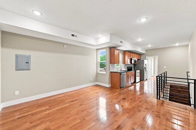 Photo - 1441 Point Breeze Ave-3F Apartment