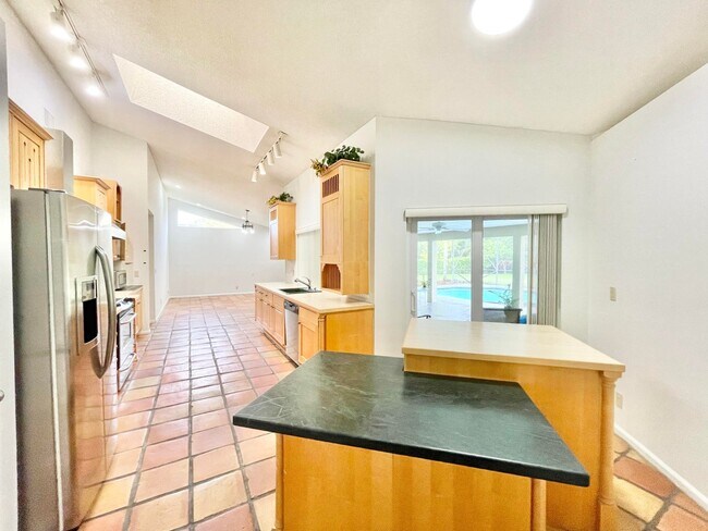 Foto del edificio - 11933 Waterwood Dr