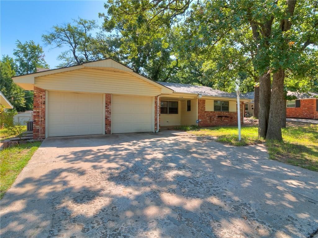 Primary Photo - 2708 n rockwell ave