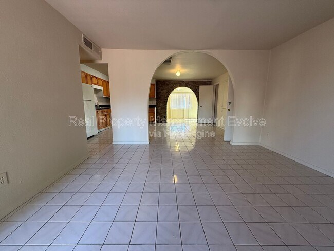 Foto del edificio - 4717 N 82nd Ave