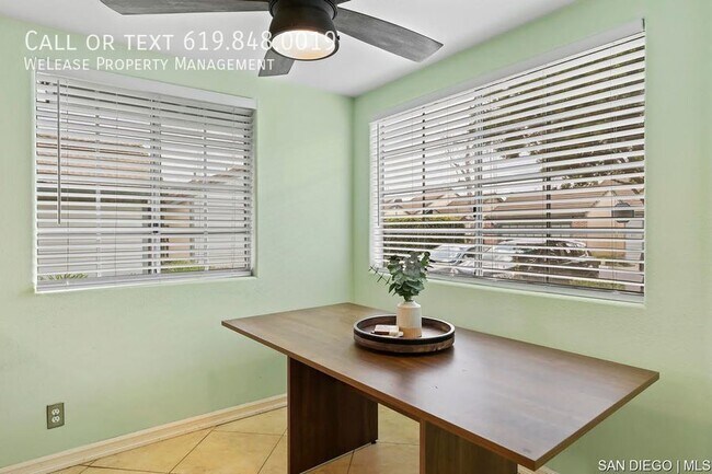 Building Photo - Well maintained, single-level, end unit in...