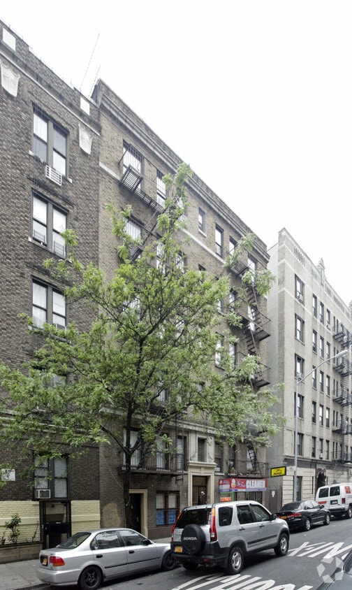 Building Photo - 564 W 189th St