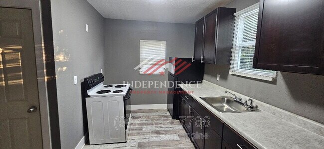 Foto del edificio - 425 Brooklyn Ave