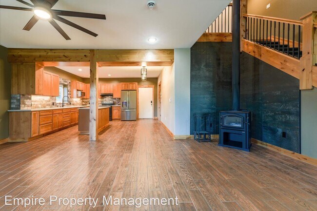 Building Photo - 3 br, 2.5 bath House - 780 Foxview Road