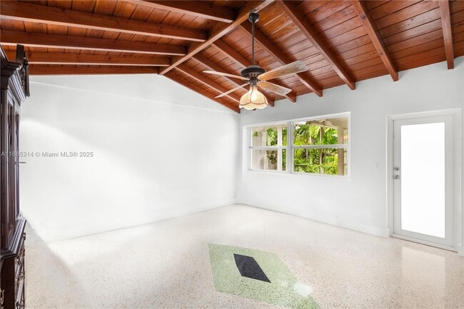 Foto del edificio - 3018 Coconut Grove Dr