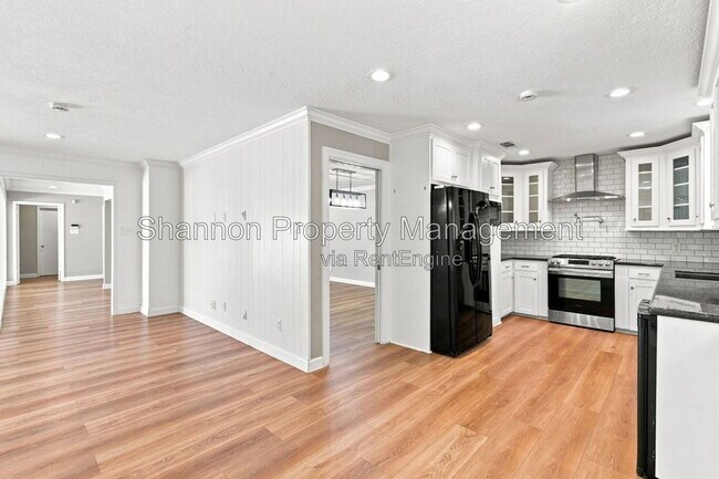 Foto del edificio - 5522 Dumfries Dr