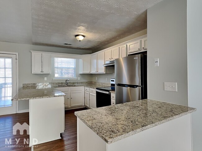 Foto del edificio - 375 Mountainview Dr
