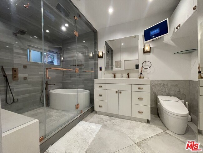 Foto del edificio - 425 Sunridge St