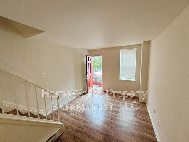 Building Photo - 1130 Shields Pl