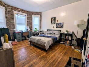 Building Photo - 5 Gardner Terrace