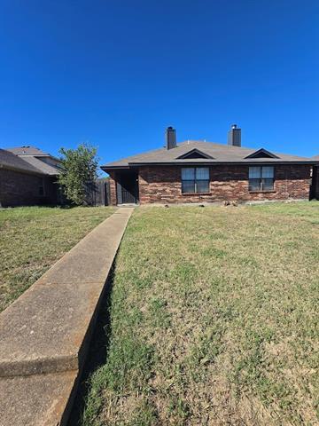 Building Photo - 1441 N Bluegrove Rd