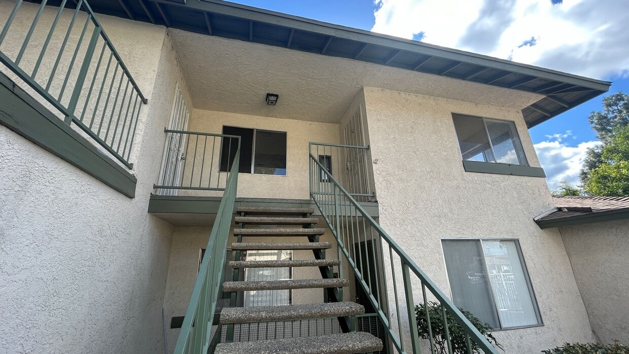 Primary Photo - 3Bd/1B Apartment in Redlands, CA