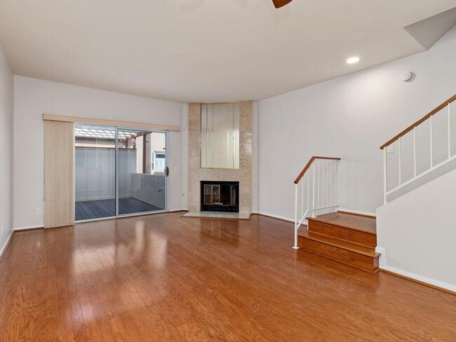 Building Photo - Desireable resort-lifestyle complex in the heart of La Costa!