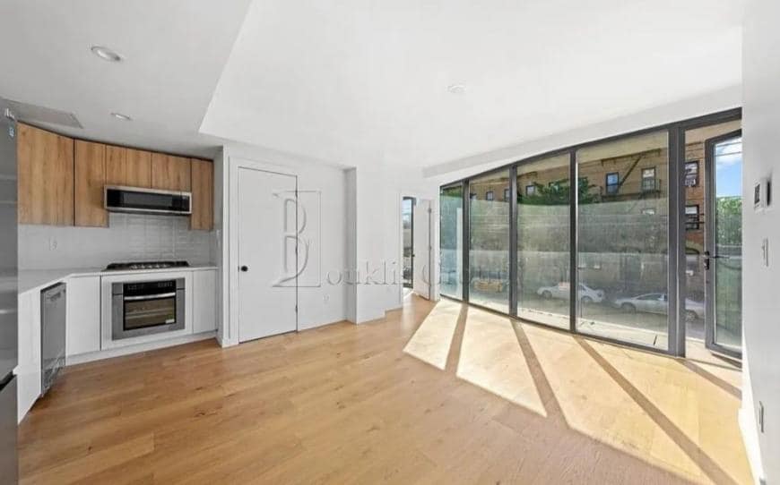 2 bedroom in ASTORIA NY 11102 - 2 bedroom in ASTORIA NY 11102