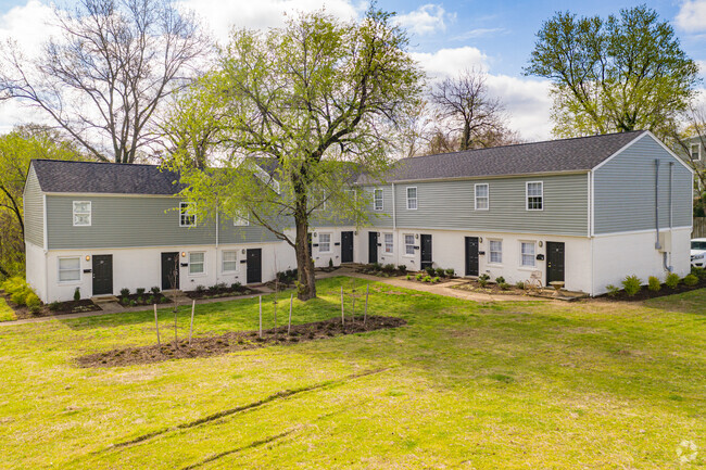 Foto del edificio - Glenwood Hill Townhomes