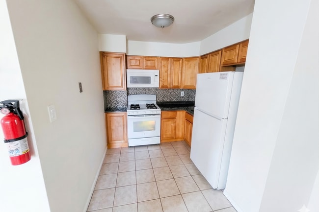 Photo - 2726 Cranston Rd Apartment