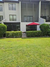 Building Photo - 900 Greensward Ln