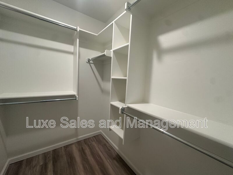 Foto principal - 8787 St George Way