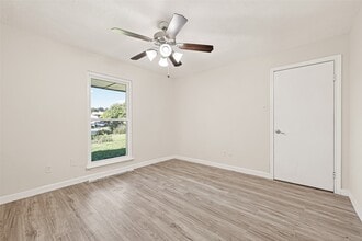 Building Photo - 4123 Cedar Gardens Dr