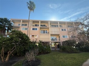 Building Photo - 1005 Gulf Blvd