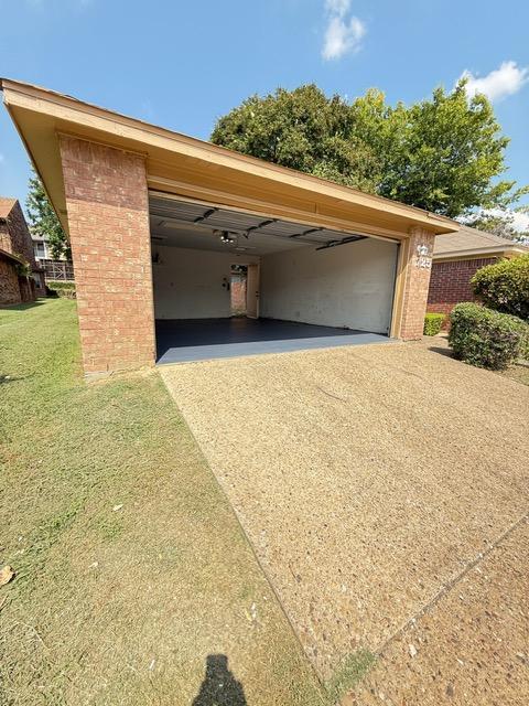 Photo - 725 Pebble Beach Dr House