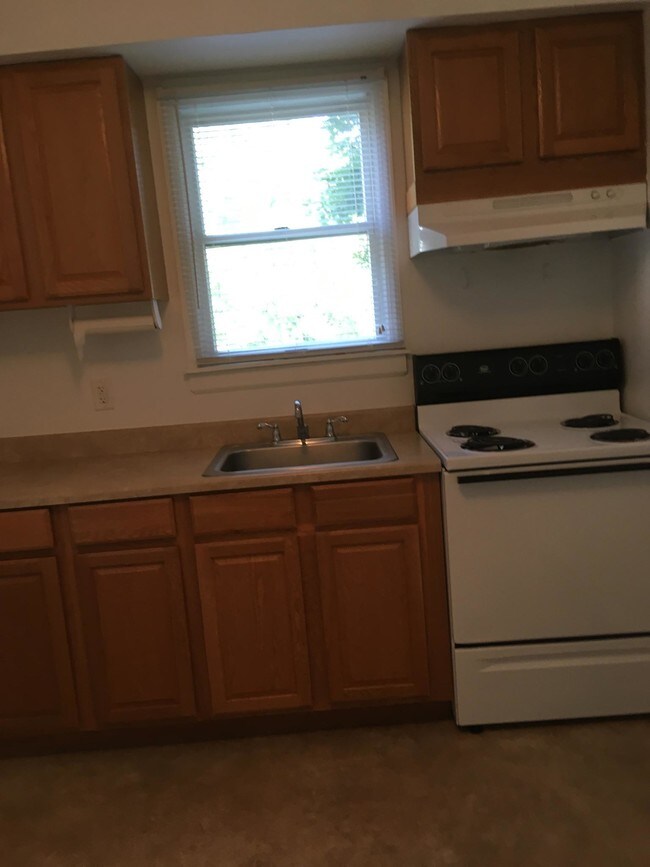 18 Bond St Unit 3, Westminster, MD 21157 Apartments in Westminster