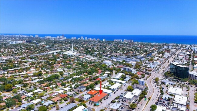Foto del edificio - 2101 NE 51st St