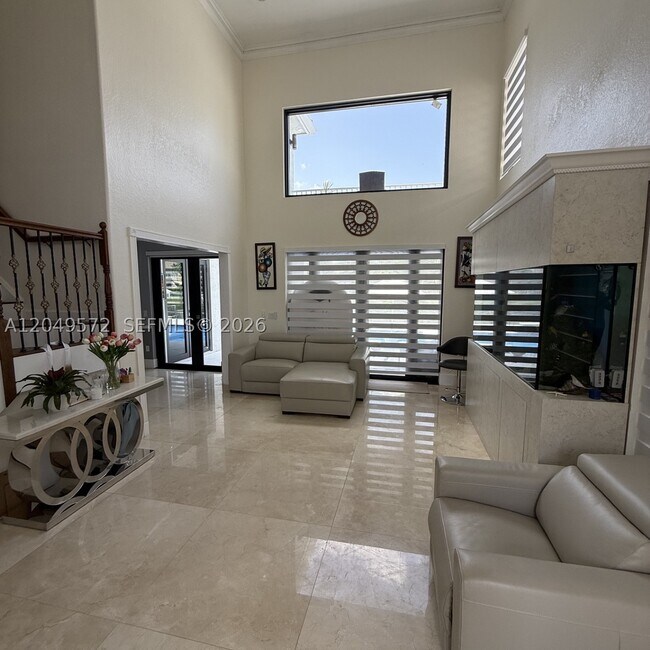 Foto del edificio - 16375 SW 31st St