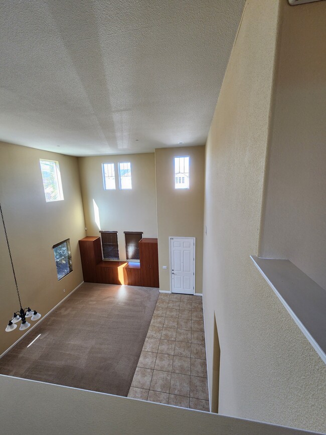 Formal Room -a - 207 Hibiscus Way