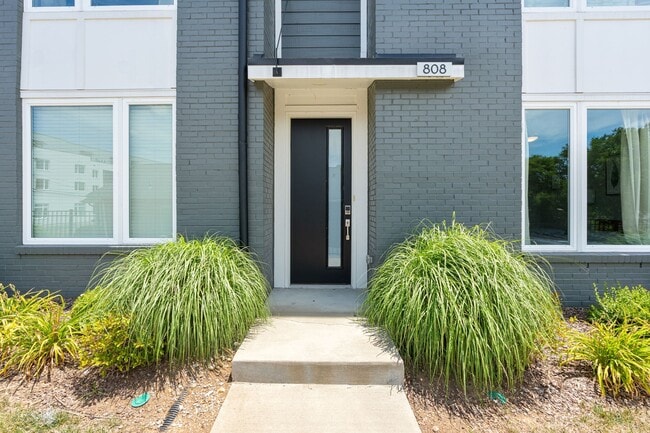 Building Photo - 808 Vibe Pl