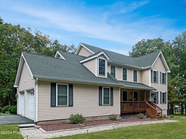 Building Photo - 135 Marquise Dr