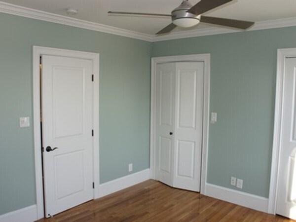 Foto del edificio - 473 E 6th St