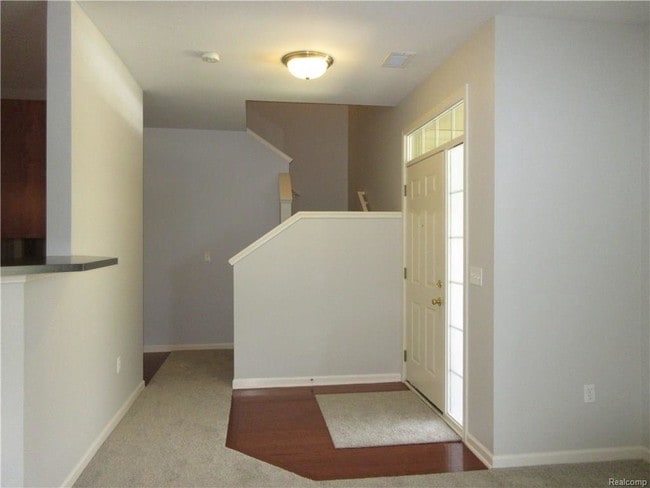 Building Photo - 47539 Ormskirk Dr
