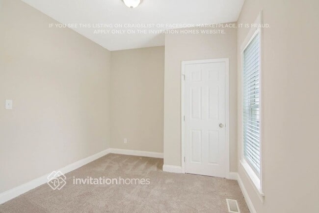 Building Photo - 1 Jones Market Square