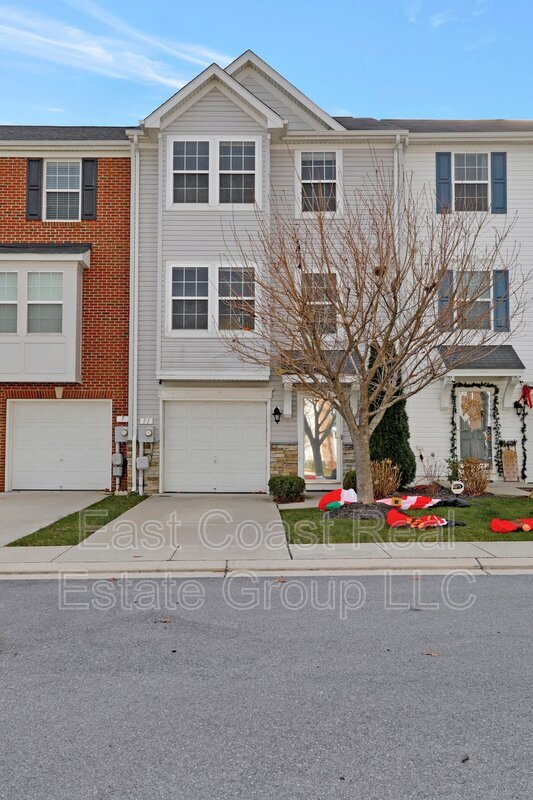 11 New Gate Ct, Falling Waters, WV 25419 House for Rent in Falling