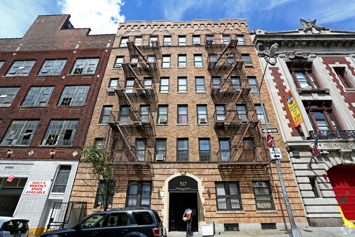 Foto del edificio - 517 W 161st St