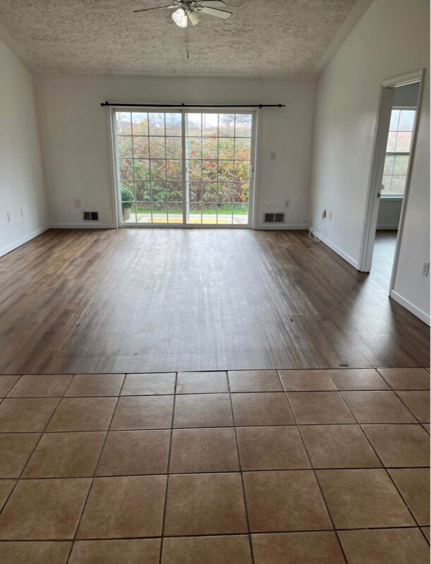 Foto del edificio - 107 Ellistown Rd