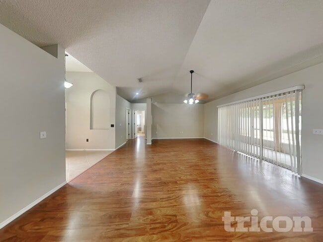 Building Photo - 1617 Taylor Brooke Dr