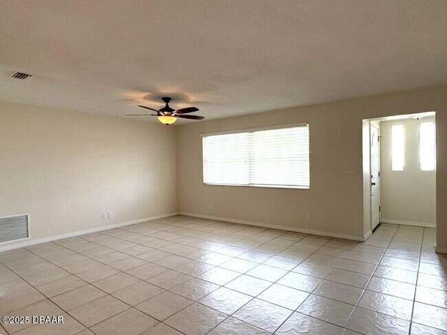 Foto del edificio - 38 Valhalla Ave