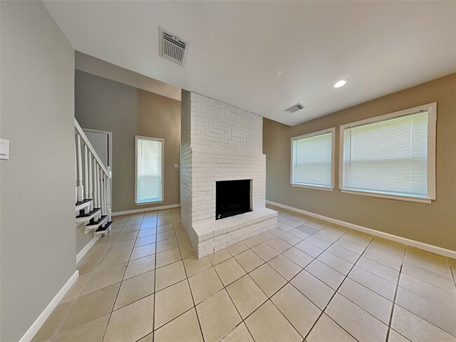 Building Photo - 29623 Raestone St