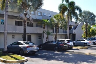 Building Photo - 220 NW 87th Ave