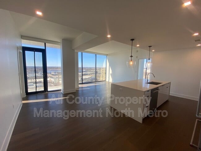 Foto del edificio - 788 West Marietta St NW