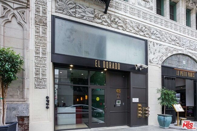 Building Photo - 416 S Spring St