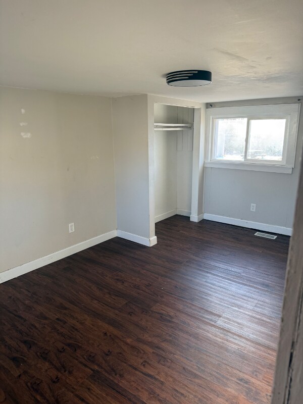 Foto del edificio - 327 W Shaw St