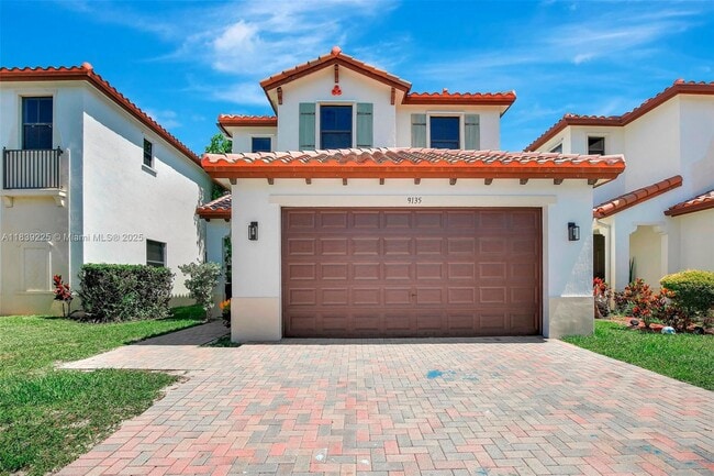Building Photo - 9135 SW 36th Mnr