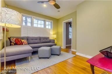 Building Photo - 3 br, 2.5 bath House - 911 Elm Ave